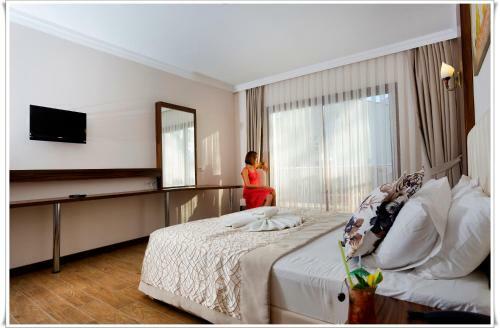Tymnos Hotel