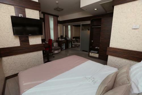 Wes Hotel
