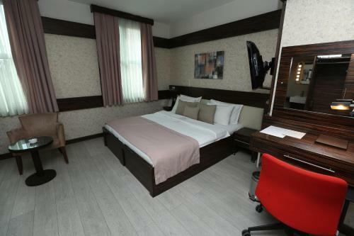 Wes Hotel