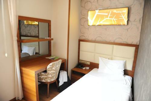 Izm?t Saray Hotel