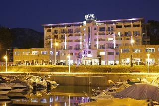 Hotel Marina Adelphia
