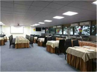 The Royal Garden Hotel