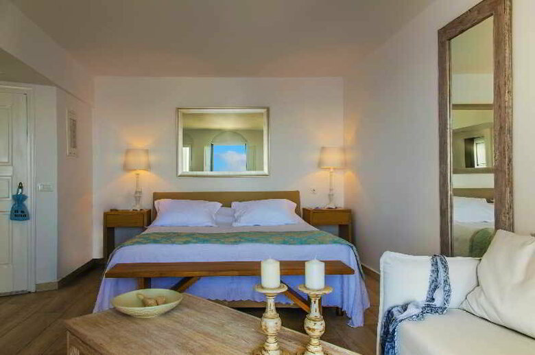 Hotel Aqua Luxury Suites