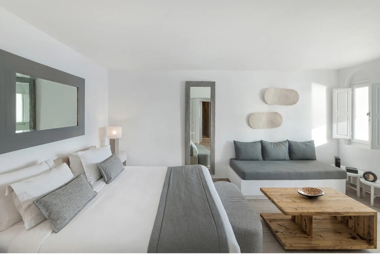 Hotel Aqua Luxury Suites