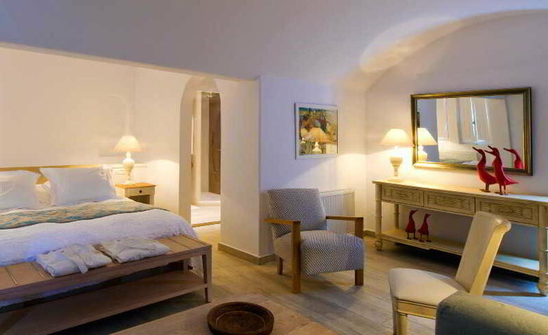 Hotel Aqua Luxury Suites