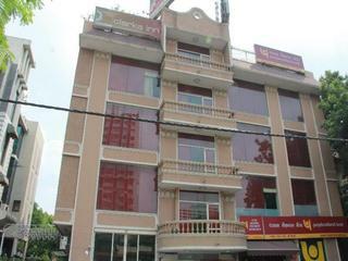 Hotel Clarks Inn Nehru Place