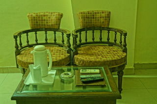 Hotel Paras International