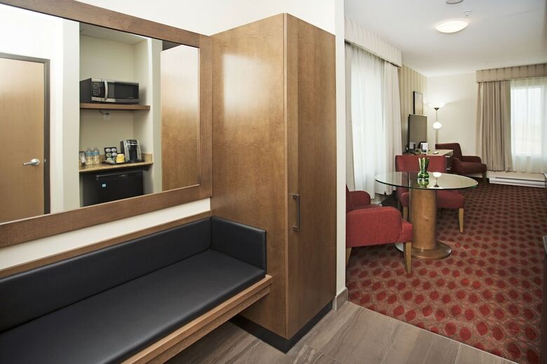 Hotel Wyndham Garden Calgary Airport