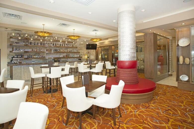 Hotel Wyndham Garden Calgary Airport