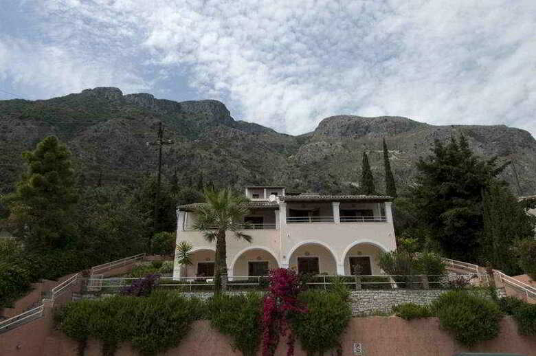 Apartamentos Captain's Barbati