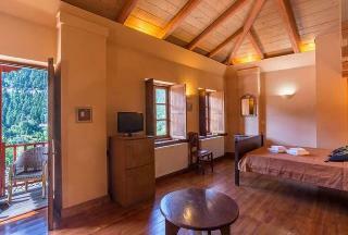 Hotel Koryshades Village