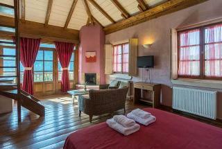 Hotel Koryshades Village