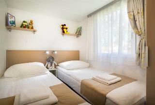 Hotel Valkanela Camping