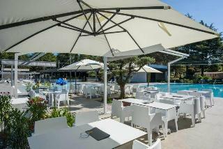 Hotel Valkanela Camping