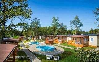 Hotel Valkanela Camping