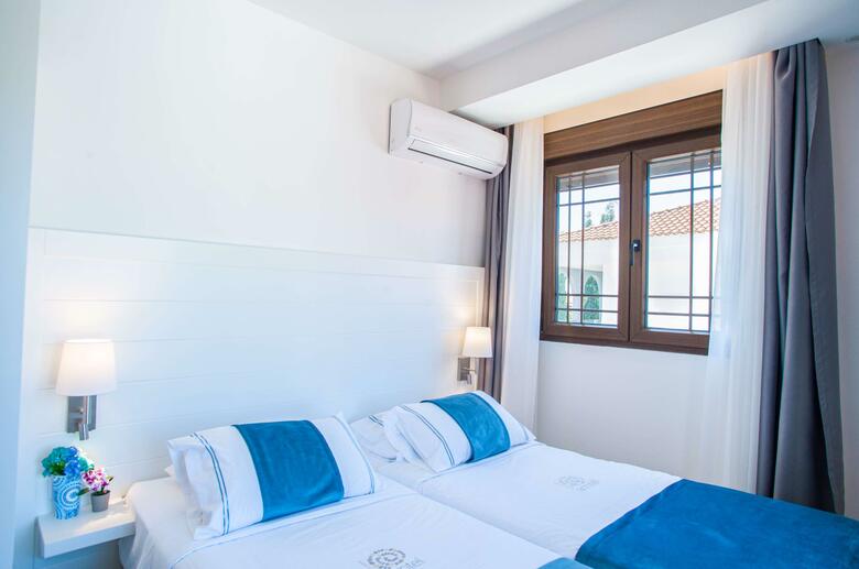 Hotel Acrotel Lily Ann Village
