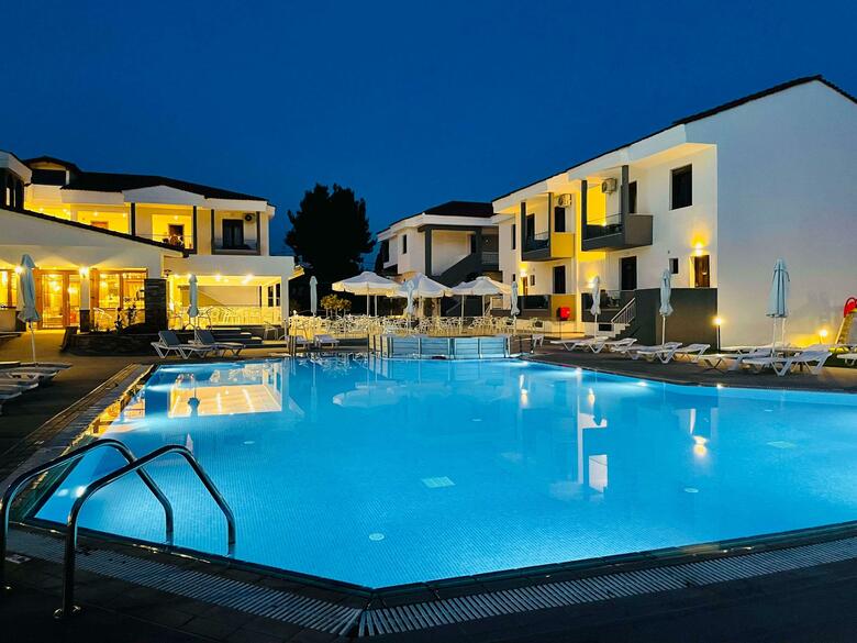 Hotel Acrotel Lily Ann Village
