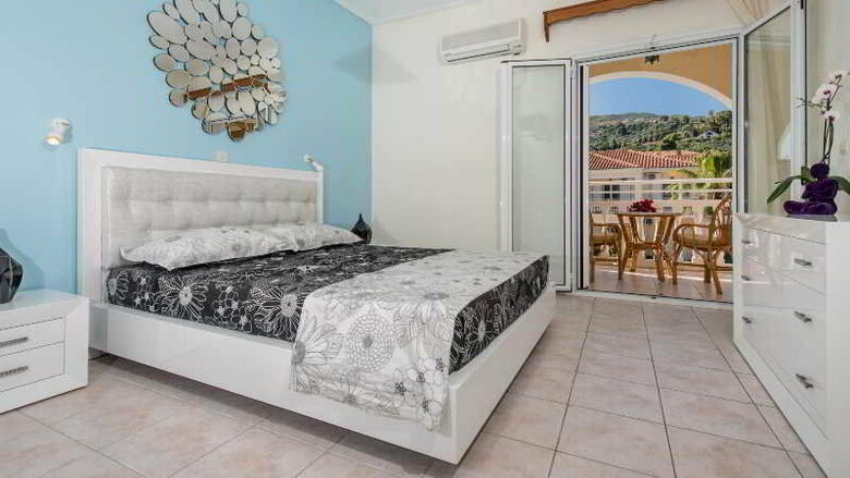 Hostal Edelweiss Hotel
