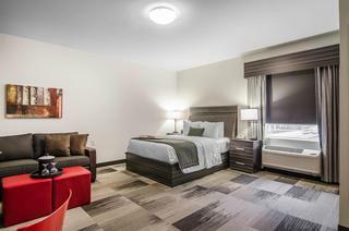 Hotel Best Western Plus Airport Inn Suites