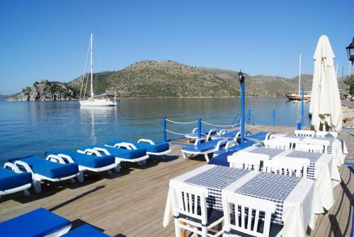 Blue Bosprina Hotel