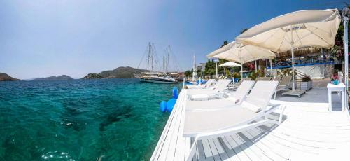Blue Bosprina Hotel