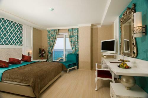 Adenya Hotel & Resort