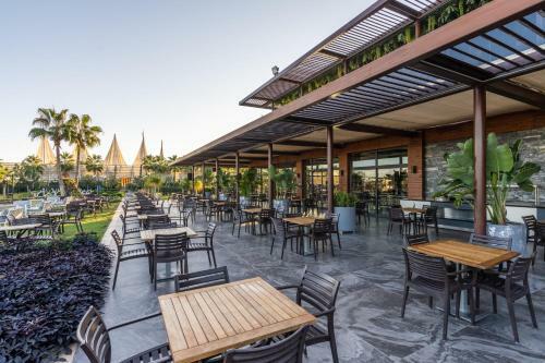 Adenya Hotel & Resort