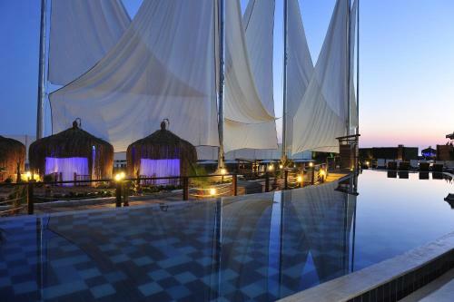 Adenya Hotel & Resort