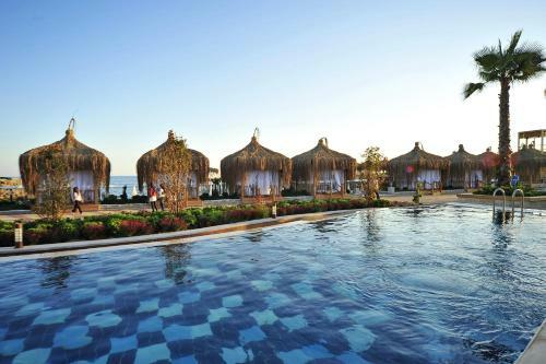 Adenya Hotel & Resort