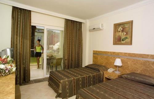 Aydinbey Gold Dream Hotel