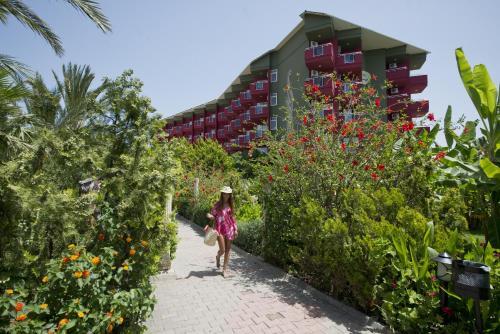 Aydinbey Gold Dream Hotel