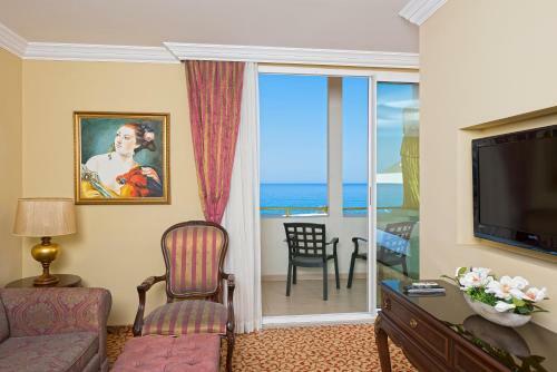 Hotel Antik Roman Palace
