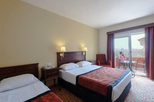Hotel Antik Roman Palace