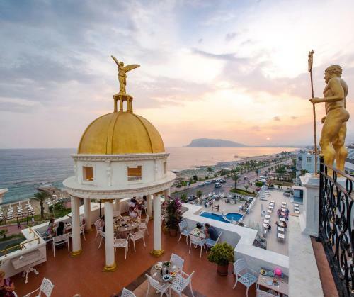 Hotel Antik Roman Palace