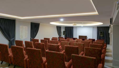 Hotel Antik Roman Palace