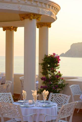 Hotel Antik Roman Palace
