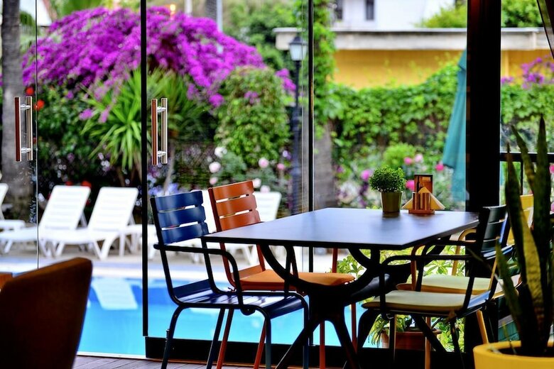 Prince Apart Hotel