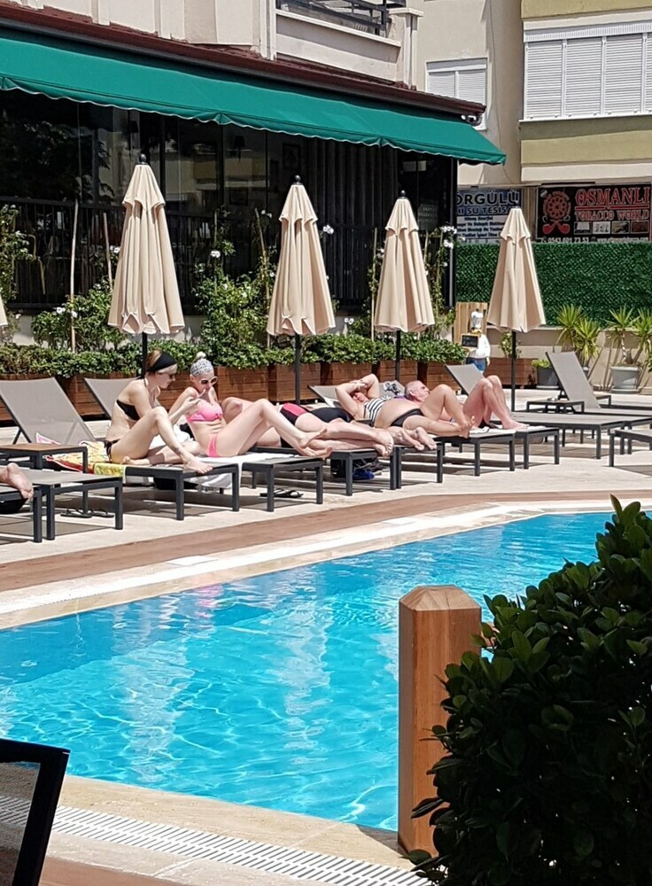 Prince Apart Hotel