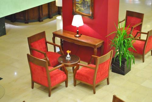 Al Fanar Palace Hotel