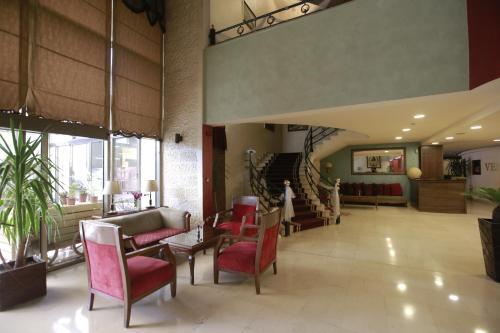 Al Fanar Palace Hotel