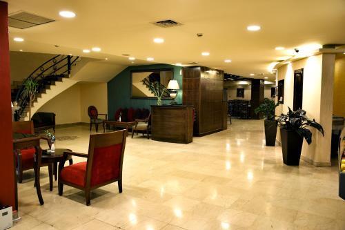 Al Fanar Palace Hotel