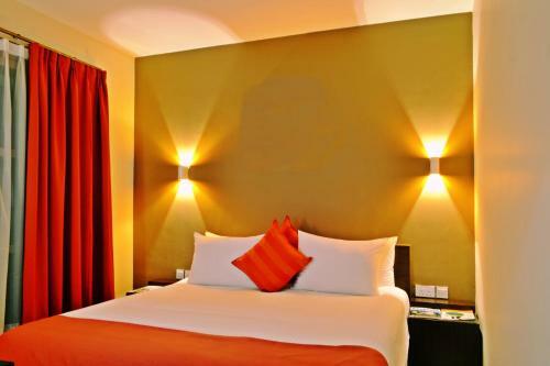Hotel Qaribu Inn