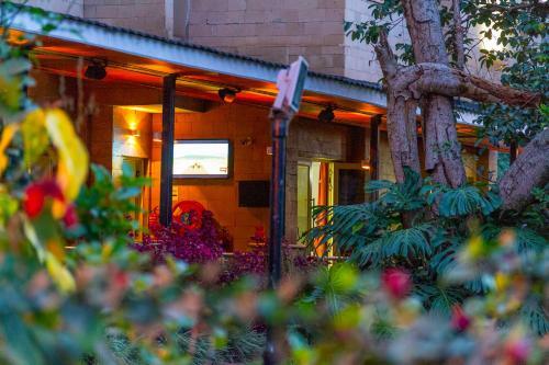 Hotel Qaribu Inn