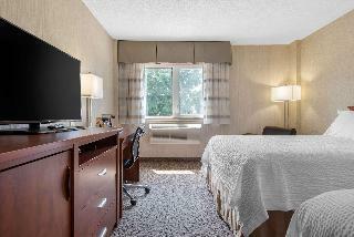 Clarion Hotel & Suites Brandon