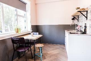Aparthotel The Swan House Hotel By Ylma