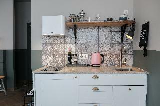 Aparthotel The Swan House Hotel By Ylma