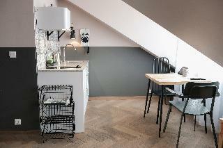 Aparthotel The Swan House Hotel By Ylma