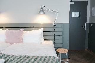 Aparthotel The Swan House Hotel By Ylma