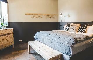 Aparthotel The Swan House Hotel By Ylma
