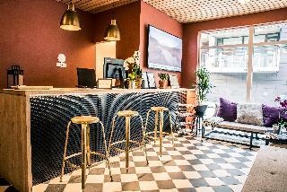 Aparthotel The Swan House Hotel By Ylma